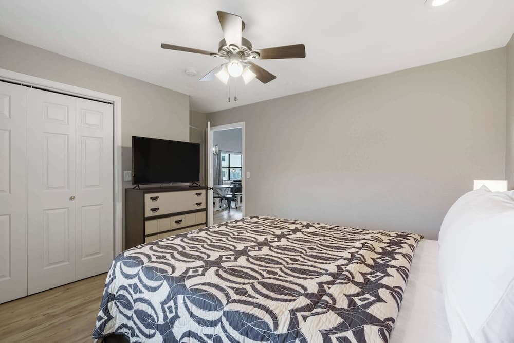 Highland Hideaway - Branson - Local Attractions, On-site Amenities & More!