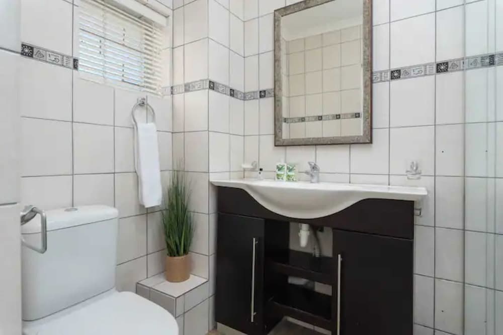 Newly Renovated Studio Apartment in Cape Town