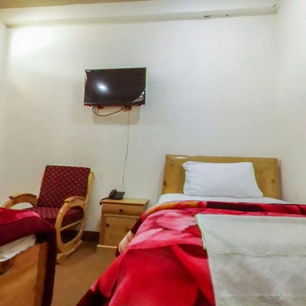 Paradise Hotel And Restaurant