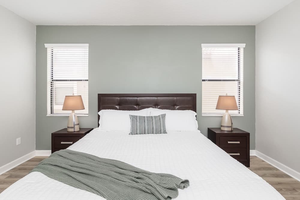 Mansion on Mrytlewood