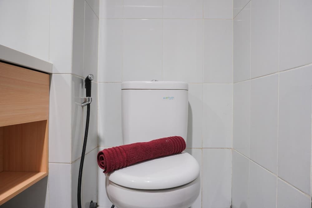 Nice And Cozy Studio Room At Casa De Parco Apartment