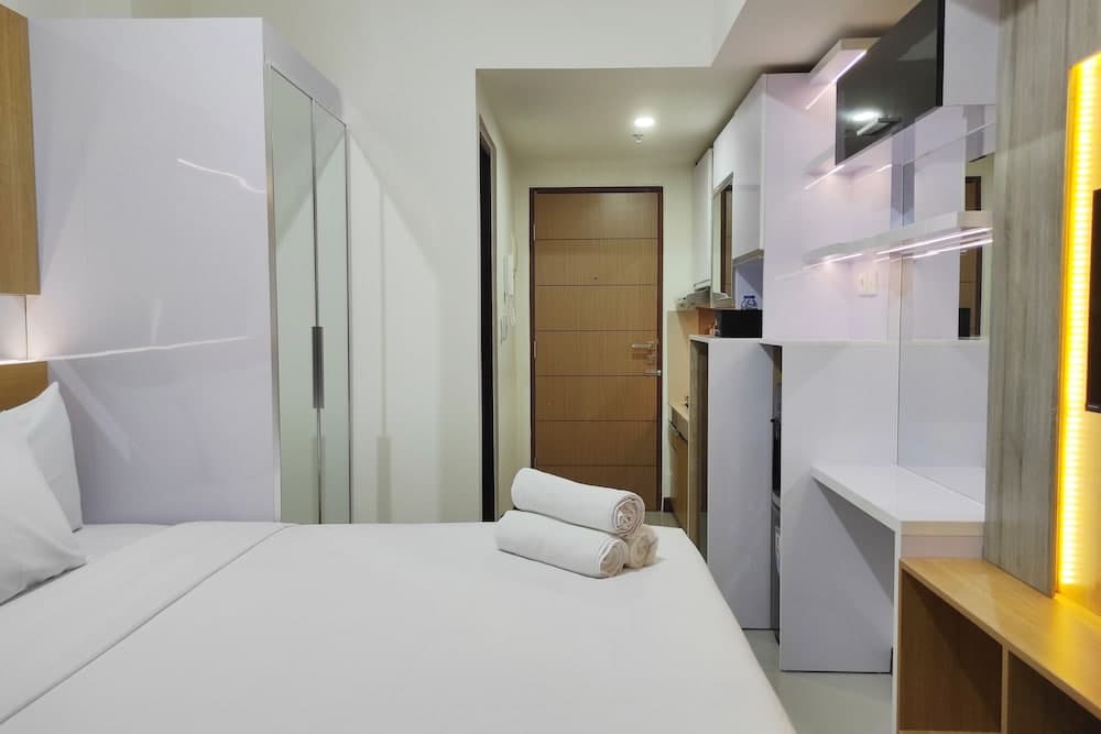 Compact Studio At Vida View Makassar Apartment