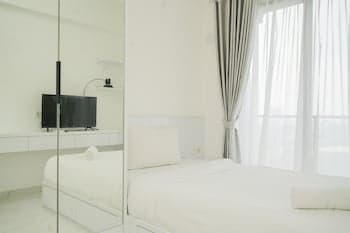 Modern Studio With Cozy Style At Sky House Bsd Apartment