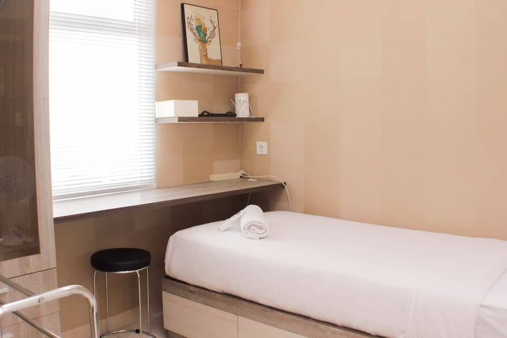 Warm And Homey 2Br Springlake Summarecon Bekasi Apartment