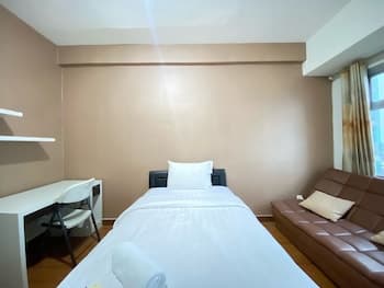 Cozy Studio Room With Great View At Easton Park Jatinangor