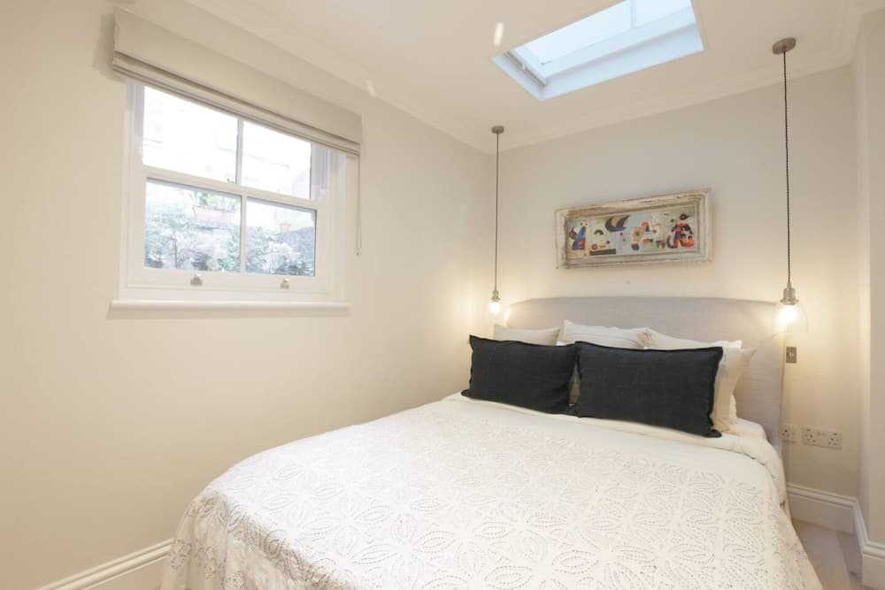 Newly Refurbished 1 Bedroom in Vibrant Notting Hill
