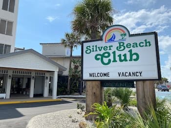 Silver Beach Club