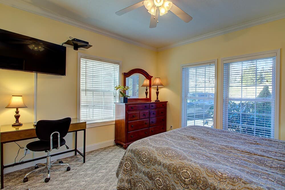 VCI - Klonteska Condominiums #A5