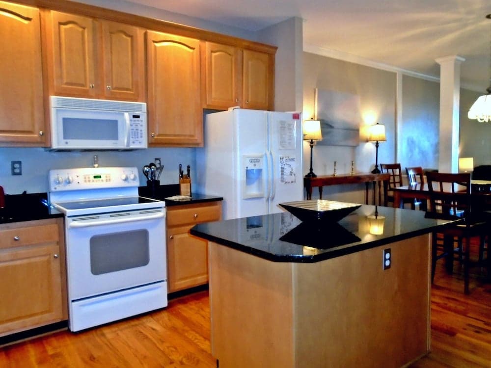 VCI - Klonteska Condominiums #A6