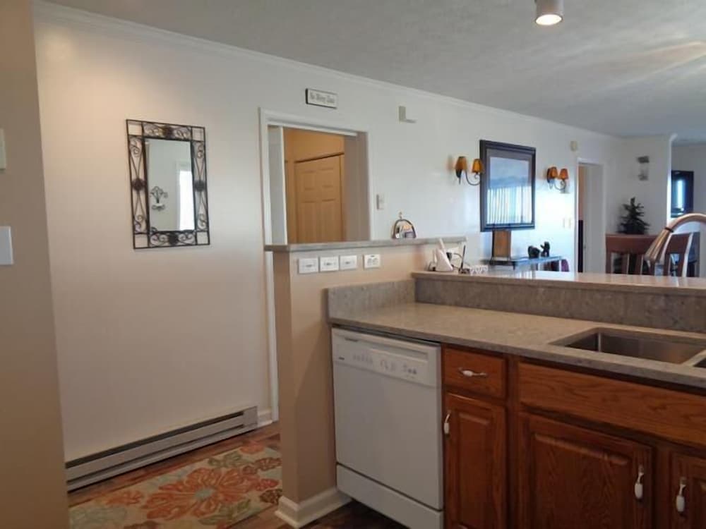 VCI - Southcrest Condominiums #i102