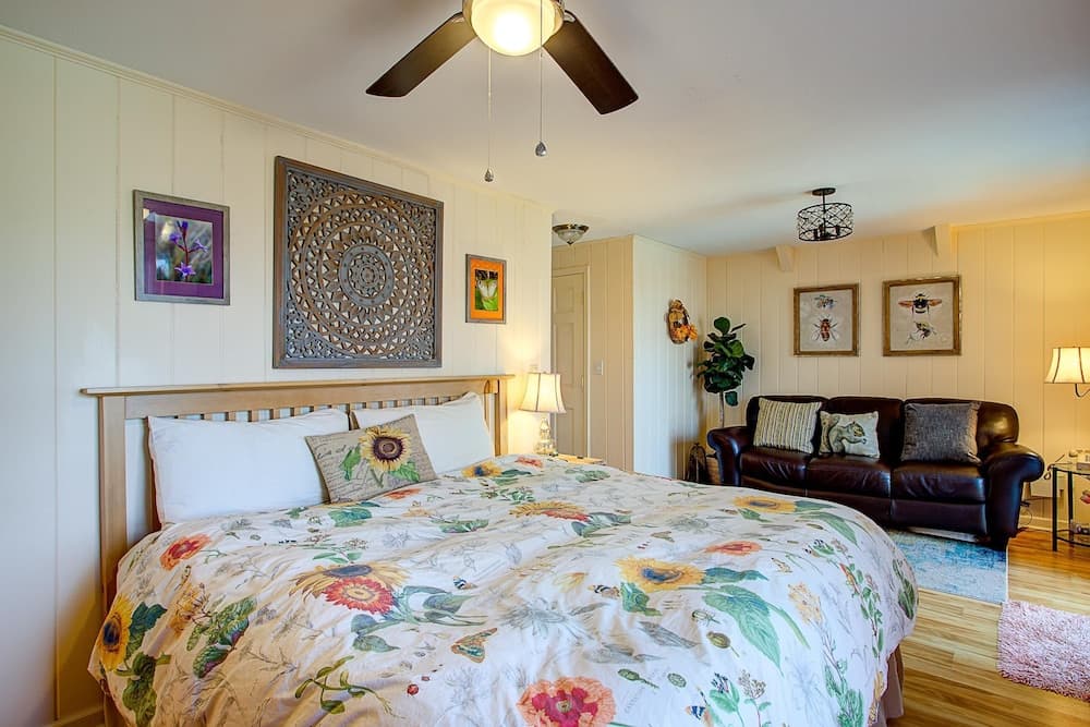 VCI - Tundra Swan Chalet