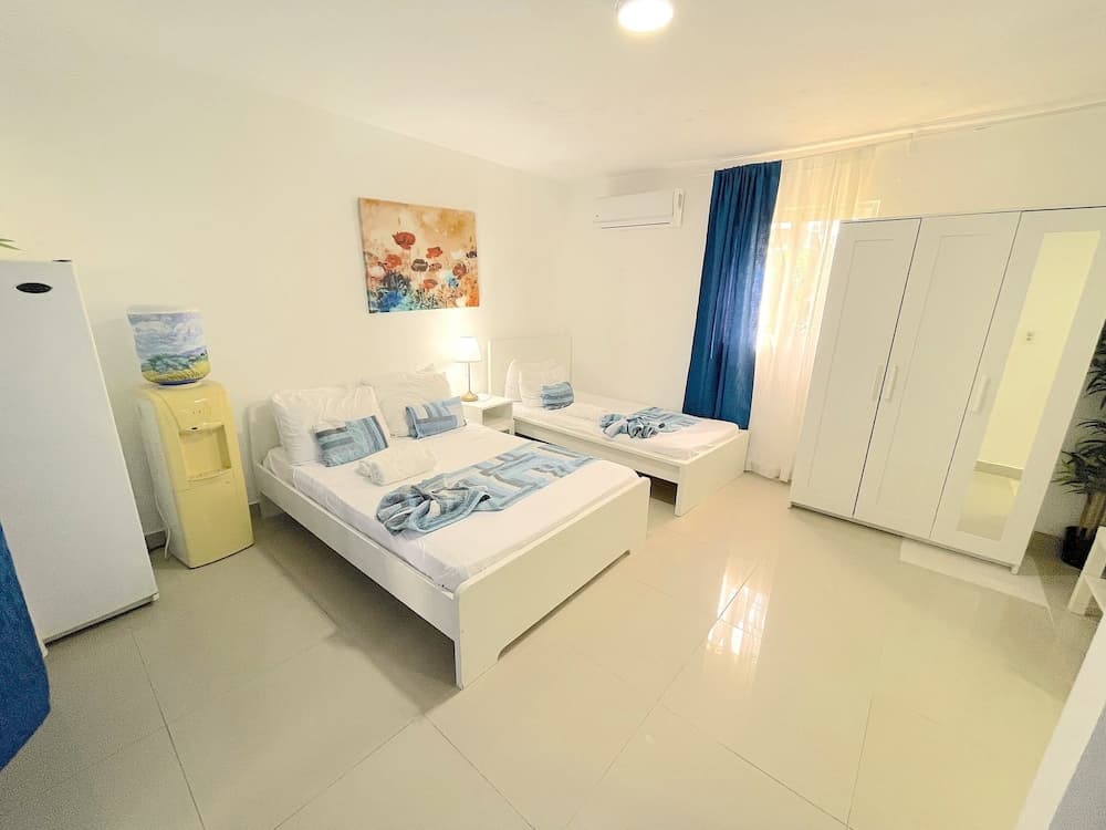 Relax Studios Deluxe POOL WIFI BEACH