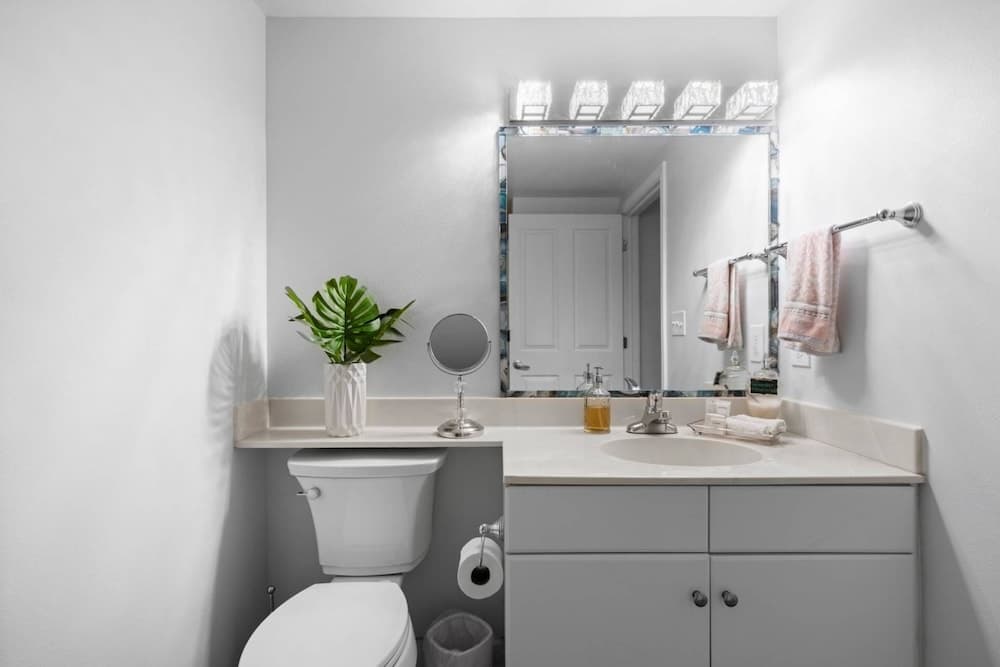 Shores of Panama 2130