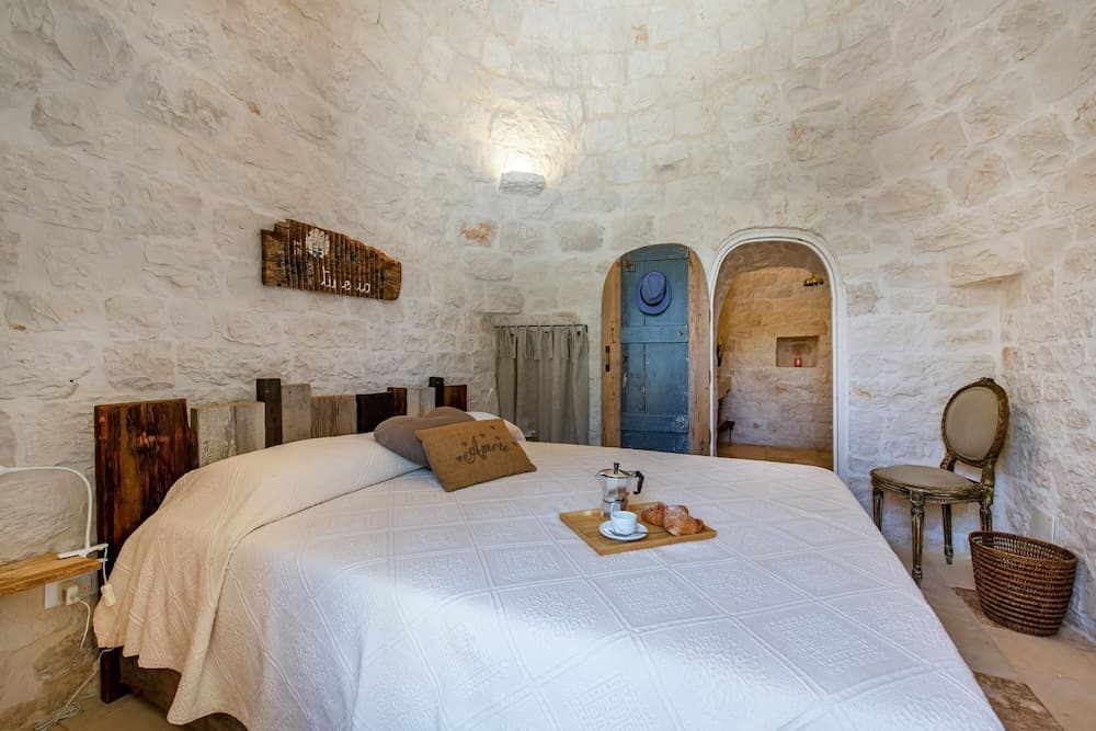 Tenuta Diciassetteconi Trulli With Pool