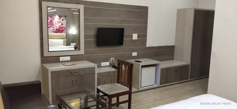 Hotel Clarks Inn Express Bharatpur