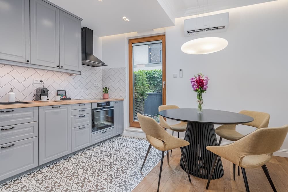 EXCLUSIVE Aparthotel KRK Lubicz C4 with Garden