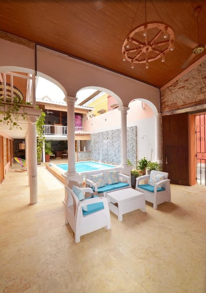 CA-7 Habitación en Getsemaní con Piscina