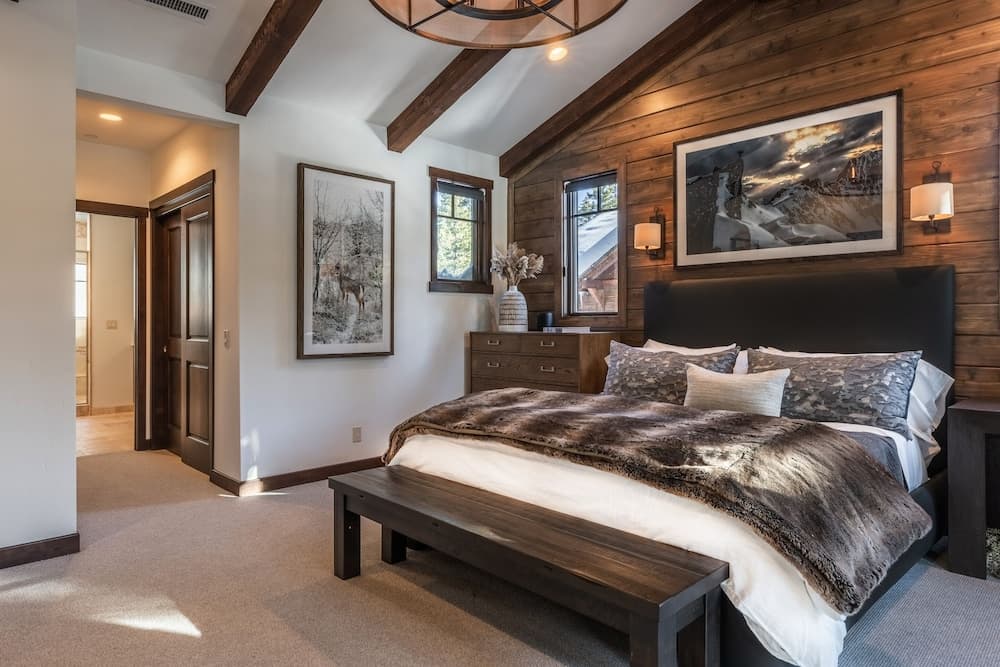 Gray Bear #86 4 Bedroom Home by RedAwning