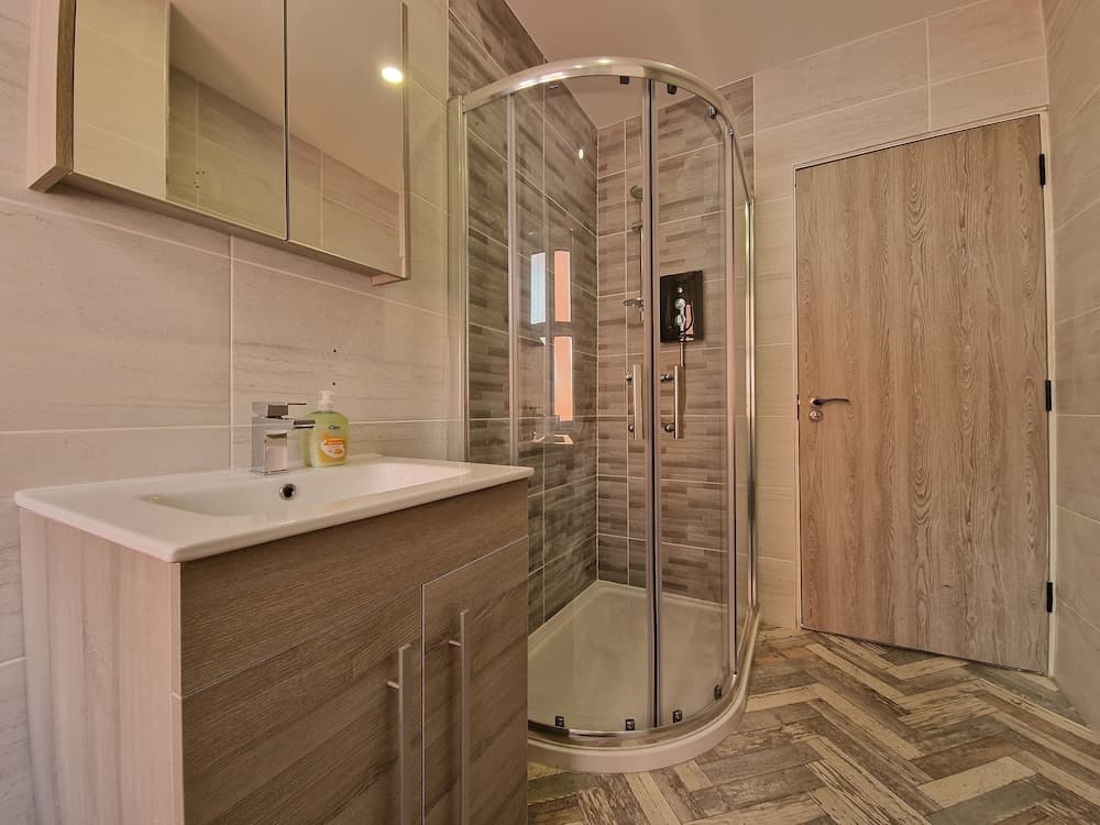 Dysa Clifton Apartments