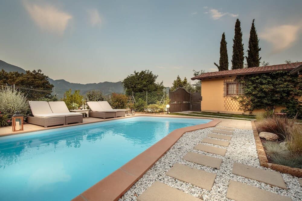 Villa BEN a Stylish Farmhouse With Private Pool and Amazing Views in Camaiore