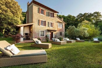 Bocciolo Farmhouse With Pool 5 Mins to Lucca Town