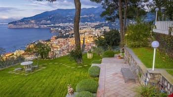 Villa Giada With Swimming Pool Garden Sea View and Parking