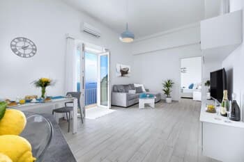 Villa Anna With Private Terrace and Sea View