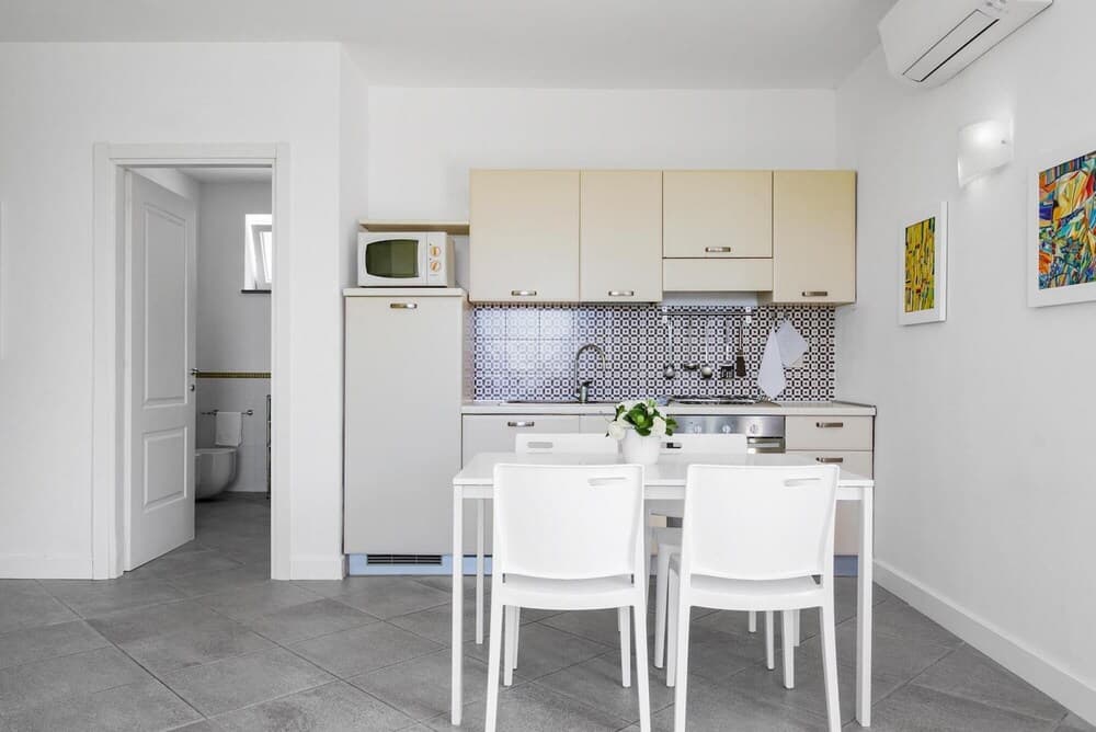 Le Capannelle-tosca Residence Apartment With Pool Parking AC