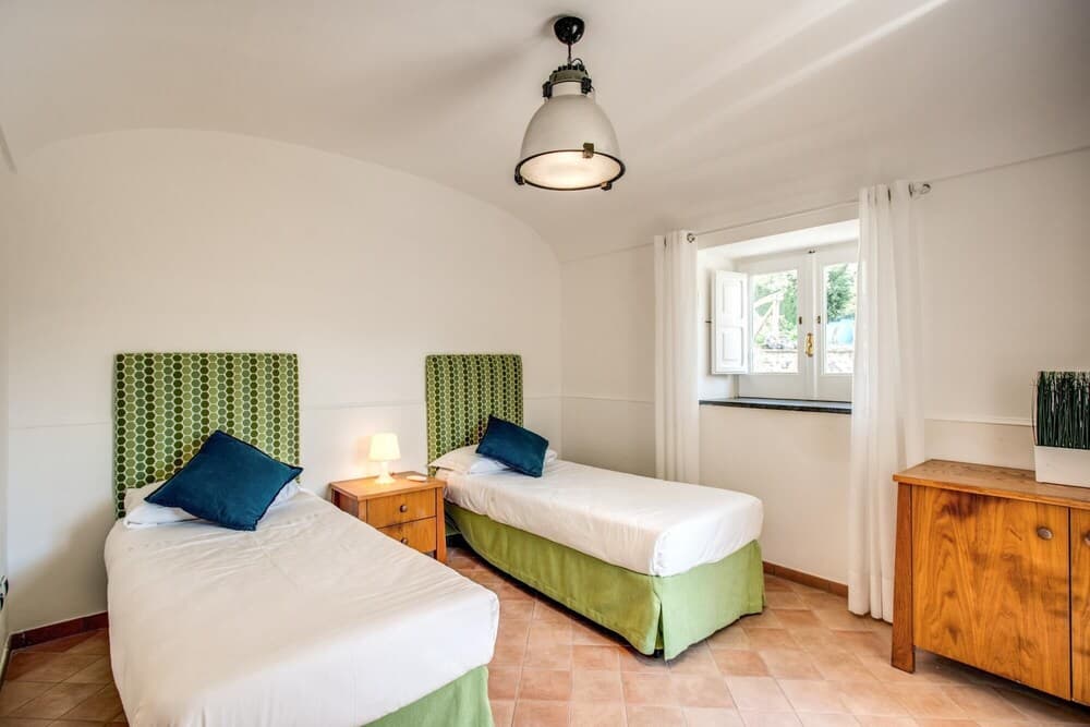 Villa Giulia 6 Bedrooms Pool and sea Views