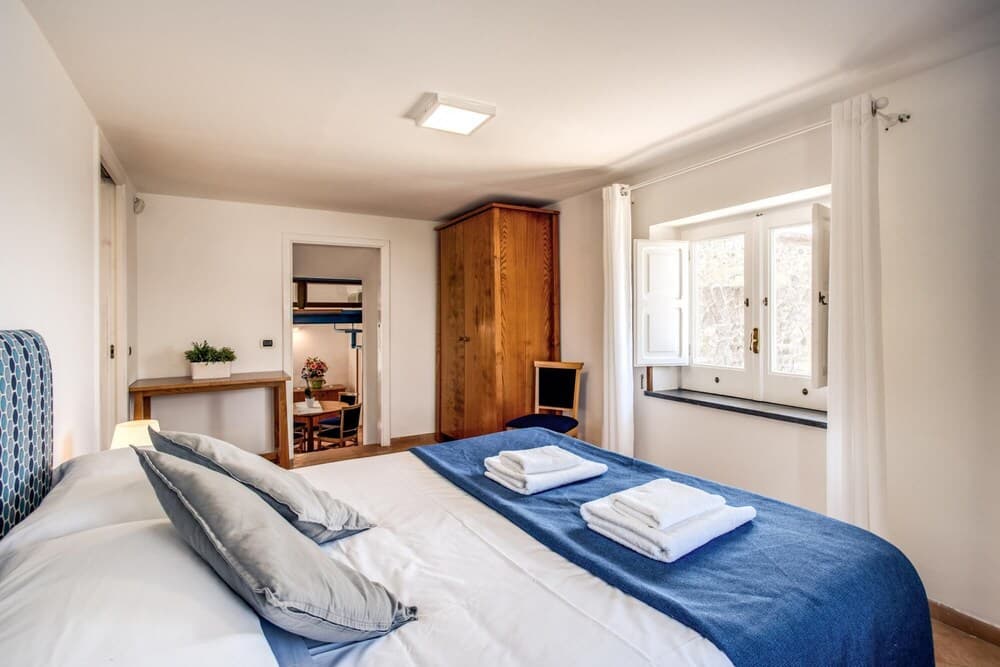 Villa Giulia 6 Bedrooms Pool and sea Views