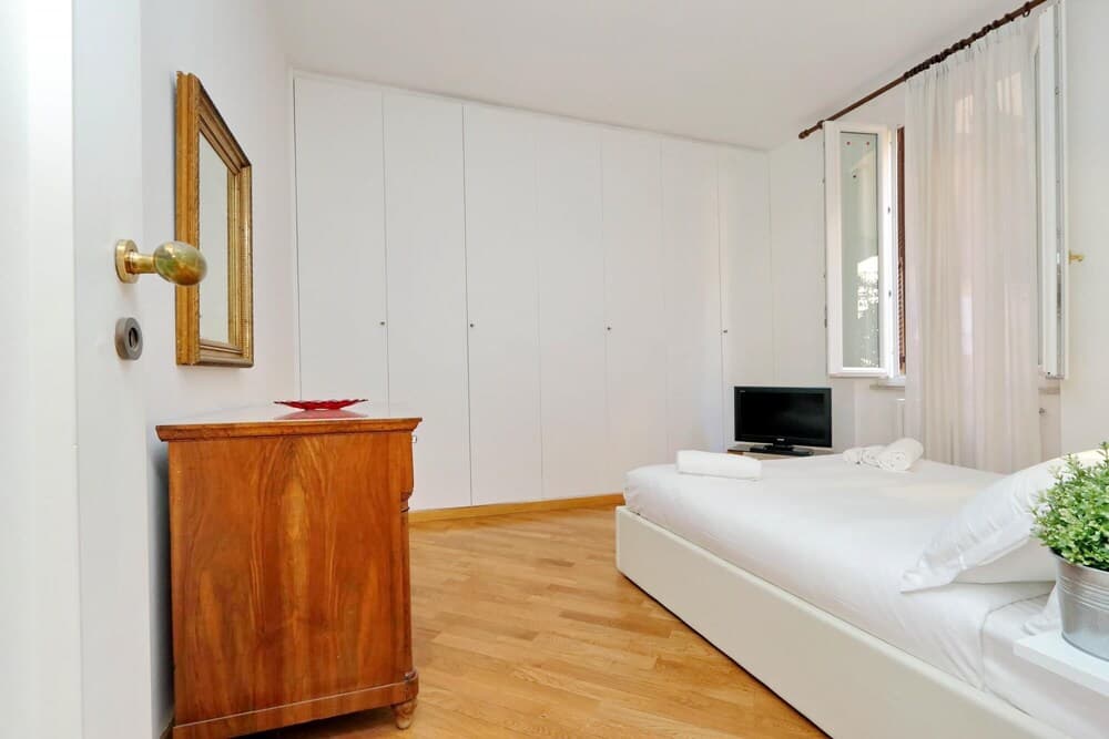 Rm-h501-banu21a2 - Navona Charme