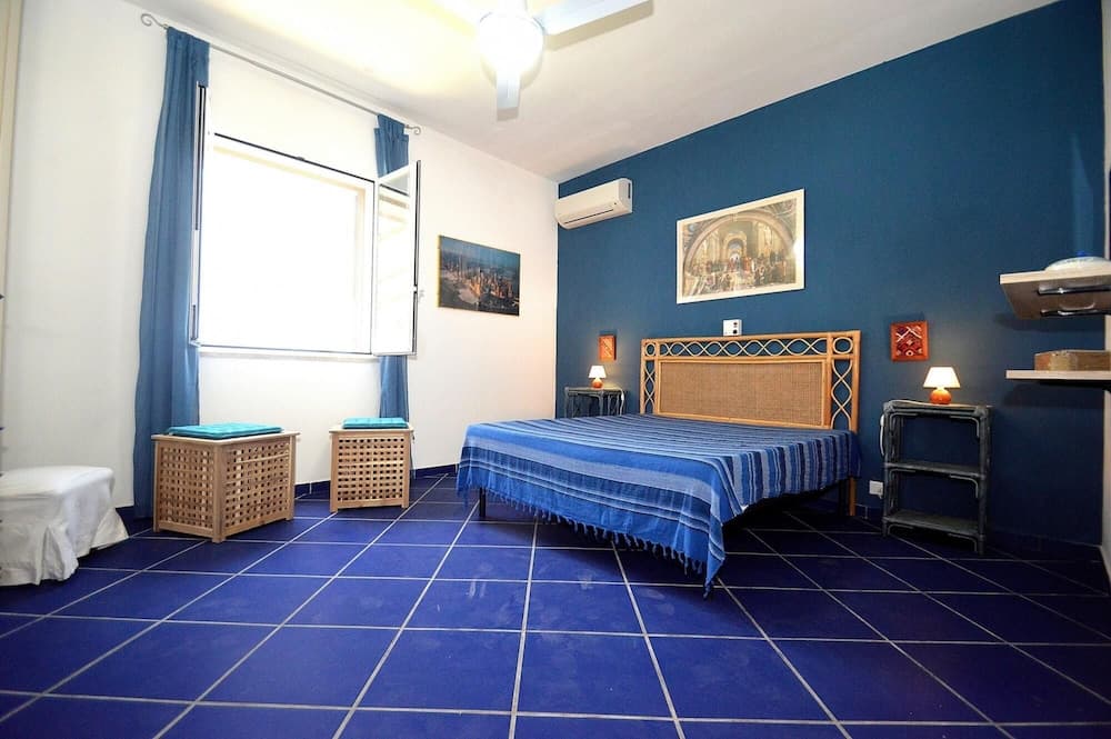 Sc025 Villa Calamazzo 5 Posti a Pochi Metri dal m