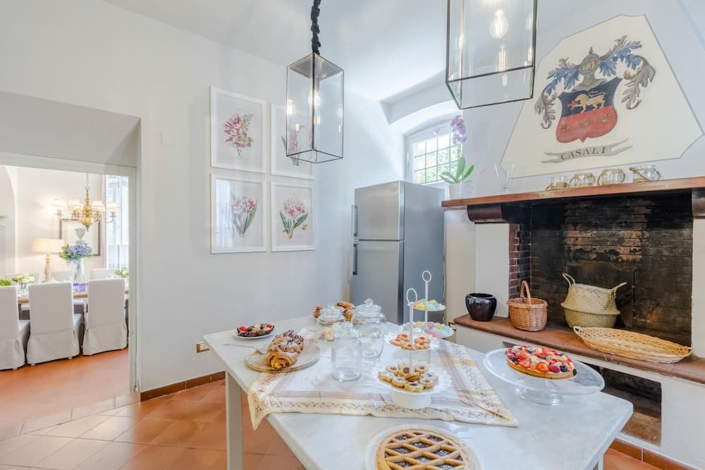 Villa Elizabeth Newly Renovated Antique Villa With Private Pool on the Hills in Vorno Close to Lucca