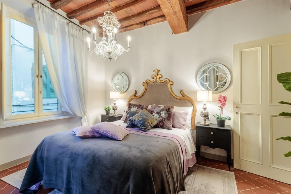 Casa Kathy in Lucca With 2 Bedrooms and 1 Bathrooms