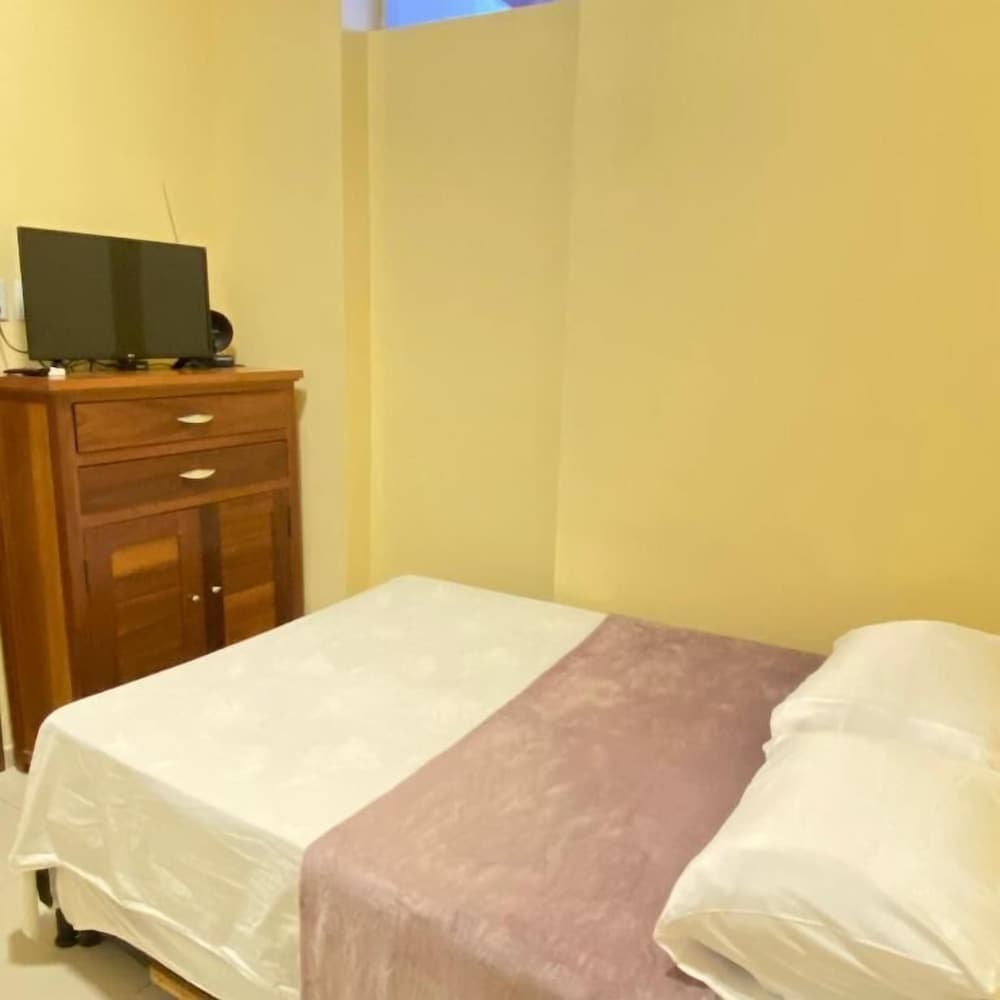 Pesquise Hostel & Viagens