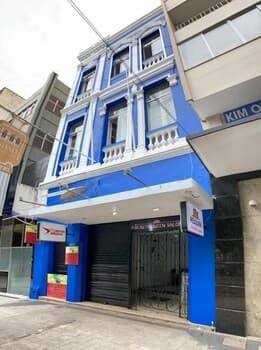 Pesquise Hostel & Viagens