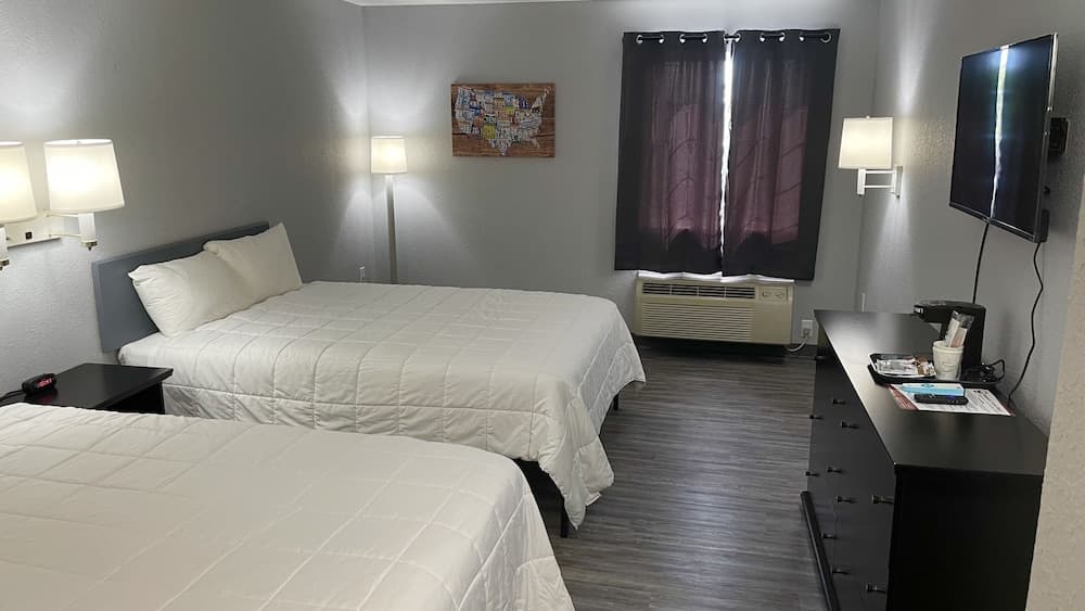 Schmidt's Creek Hotel