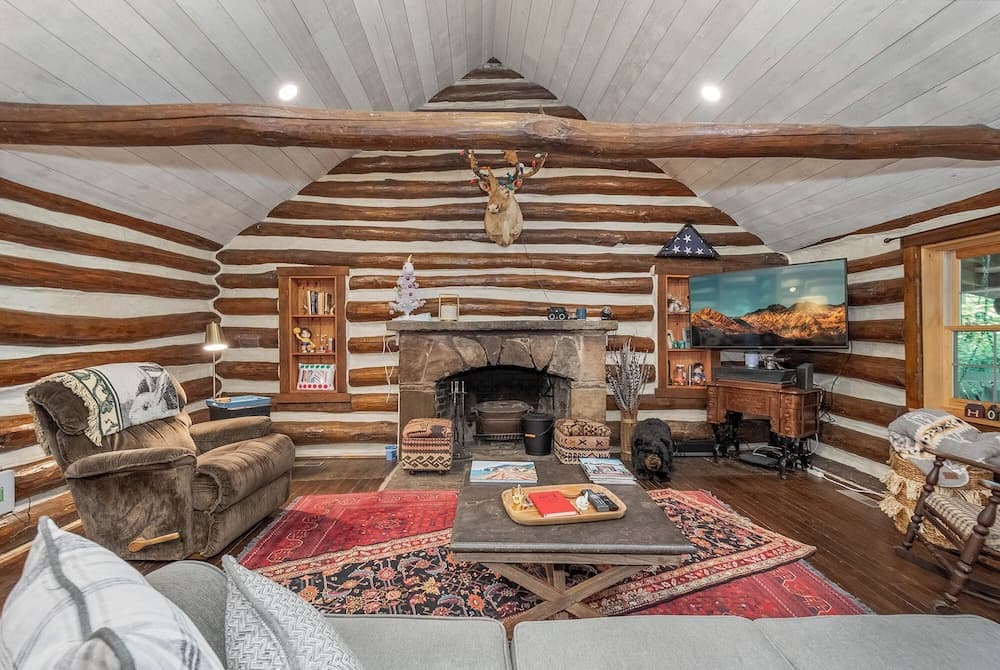 Tucked Inn by Taylor Made Deep Creek