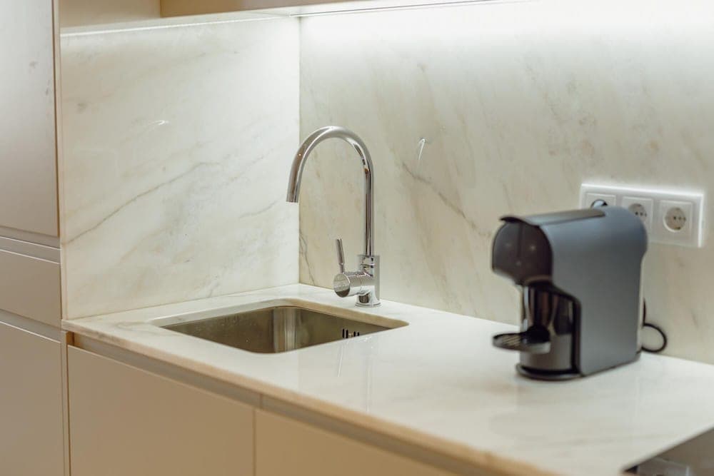 Legacy Oporto Design Apartment E by Vacationy