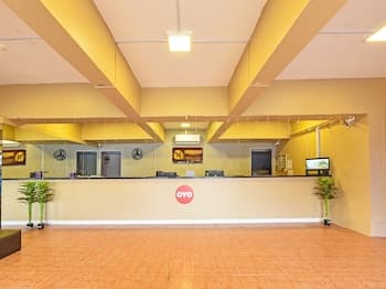 OYO 90559 Ummul Motel C Mart