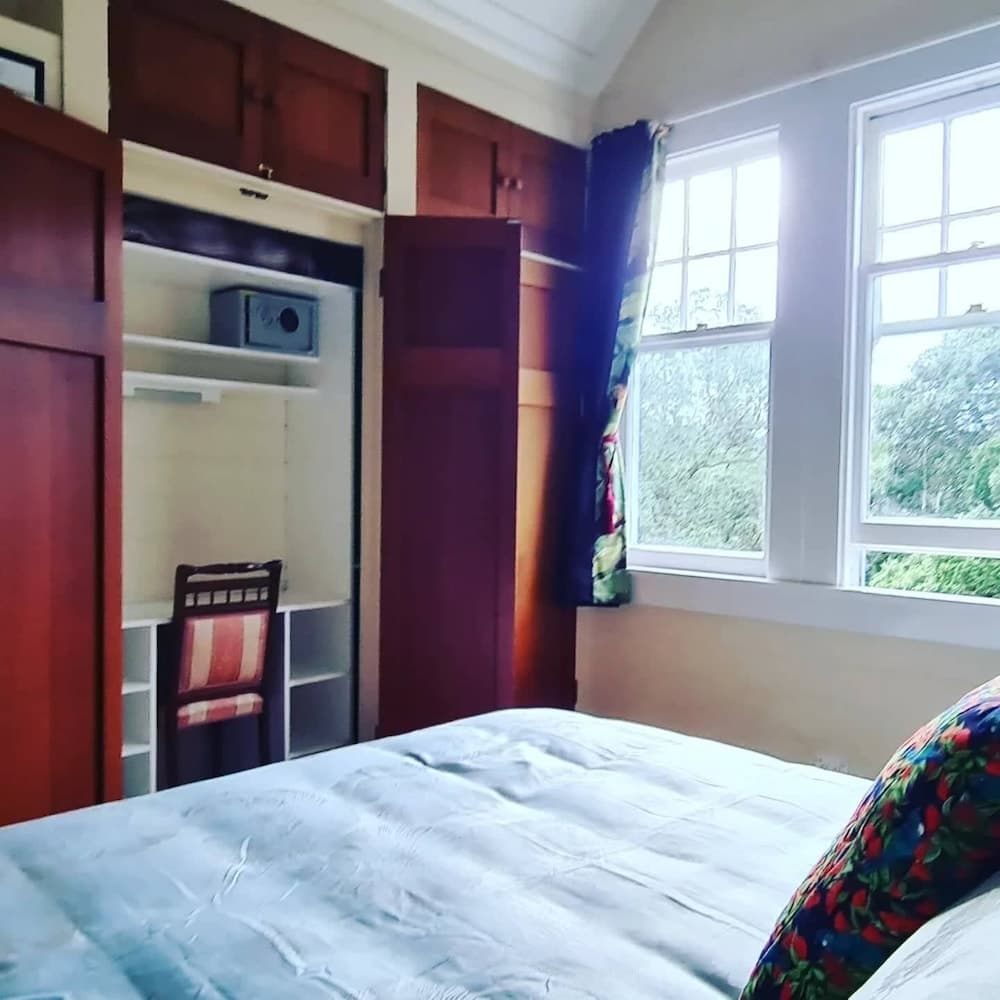 Dovecote House Bed and Breakfast