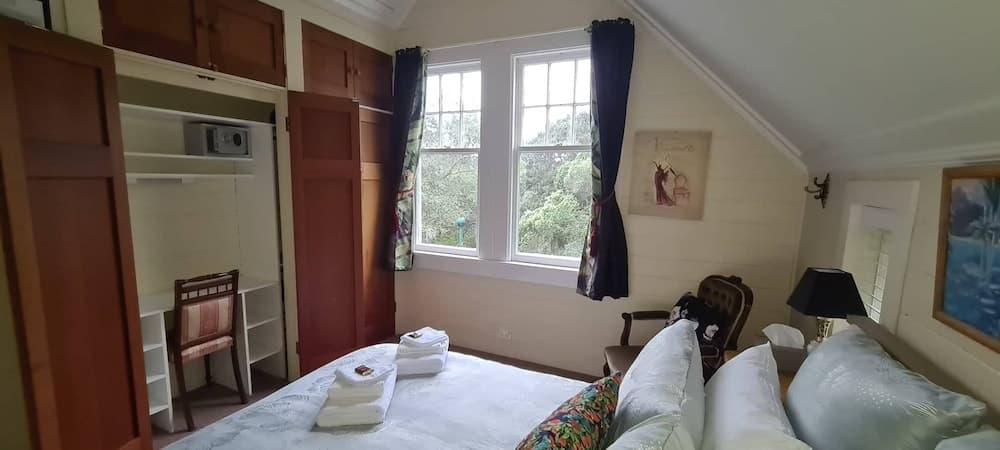 Dovecote House Bed and Breakfast