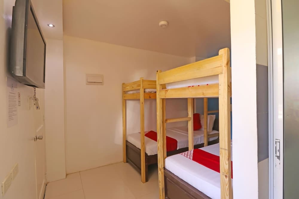 OYO886 Villa Tomasa Beach Resort Panglao