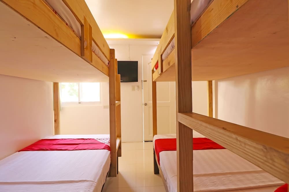 OYO886 Villa Tomasa Beach Resort Panglao