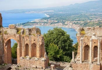 House Front Beach 300mt From Sea