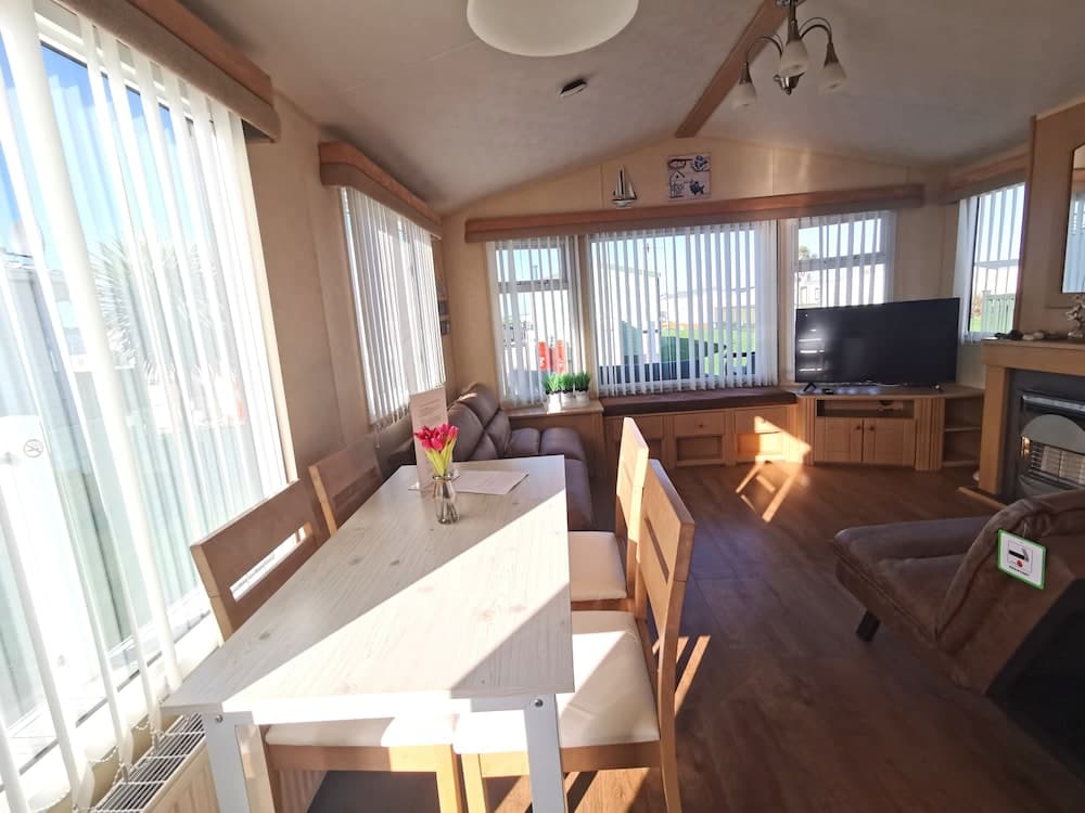 Sea and Mountain View Sunbeach Holiday Snowdonia