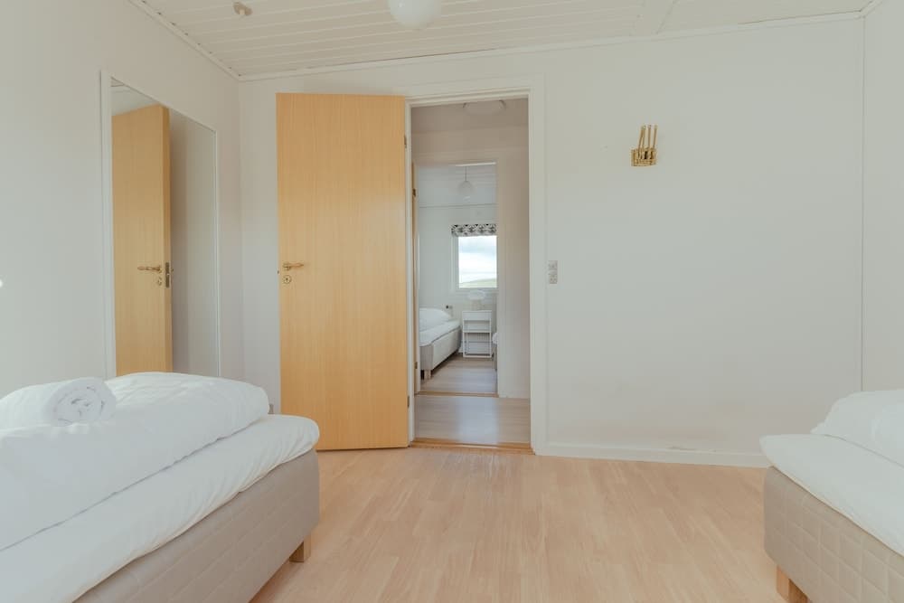 Large Penthouse Apt - Downtown - Marina