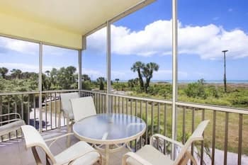 South Seas Beach Villa 2001