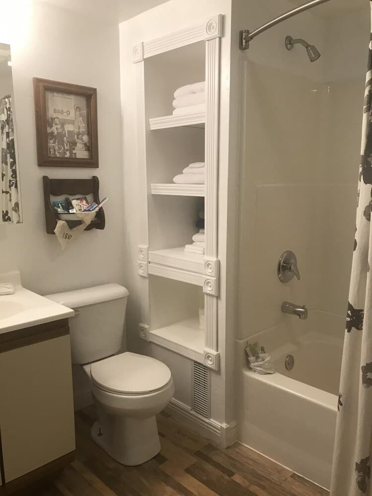 Charming Apartment in the Heart of Oshkosh