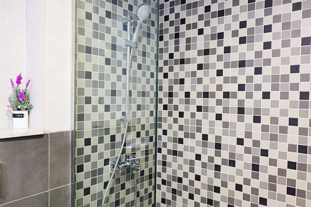 Fully Furnished Studio in Azizi Aliyah